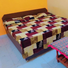 M-A-H-A-V-I-R Home Stay